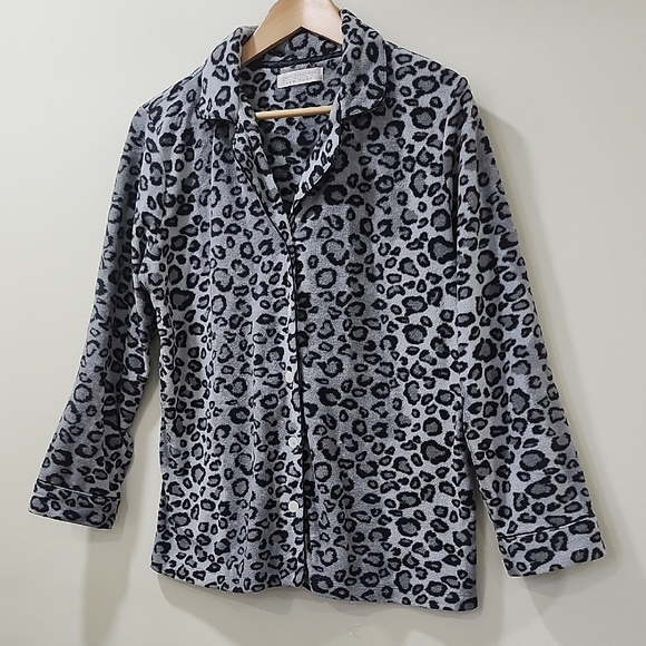 Midnight by Carole Hochman Gray and Black Patterned Top - Picture 1 of 6